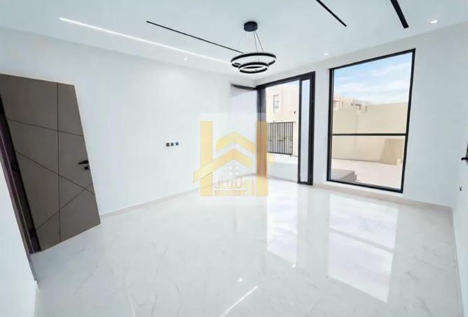 83681088 - Property Image 3