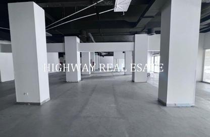 Show Room - Studio - 2 Bathrooms for rent in Budaniq Building - Abu shagara - Sharjah