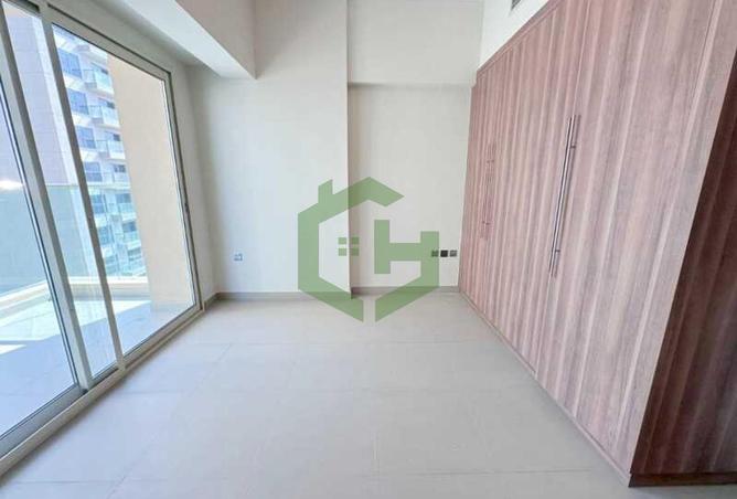 16240402 - Property Image 3