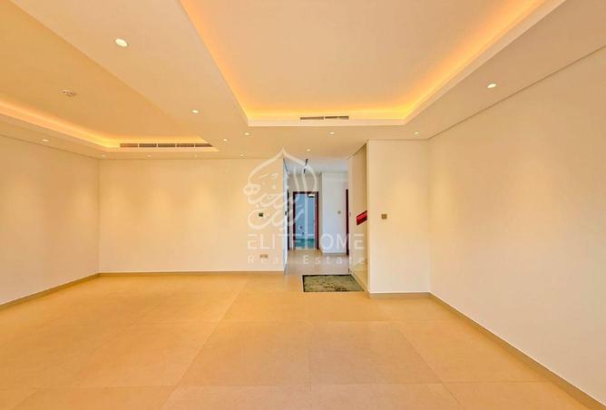 78193289 - Property Image 2