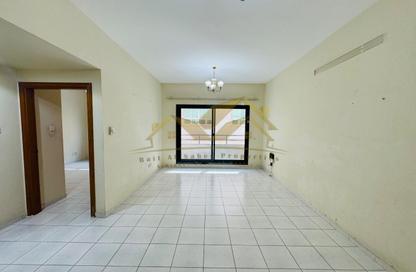 Apartment - 1 - 2 for rent in Al Hamriya - Bur Dubai - Dubai Apartment - 1 - 2 for rent in Al Hamriya - Bur Dubai - Dubai