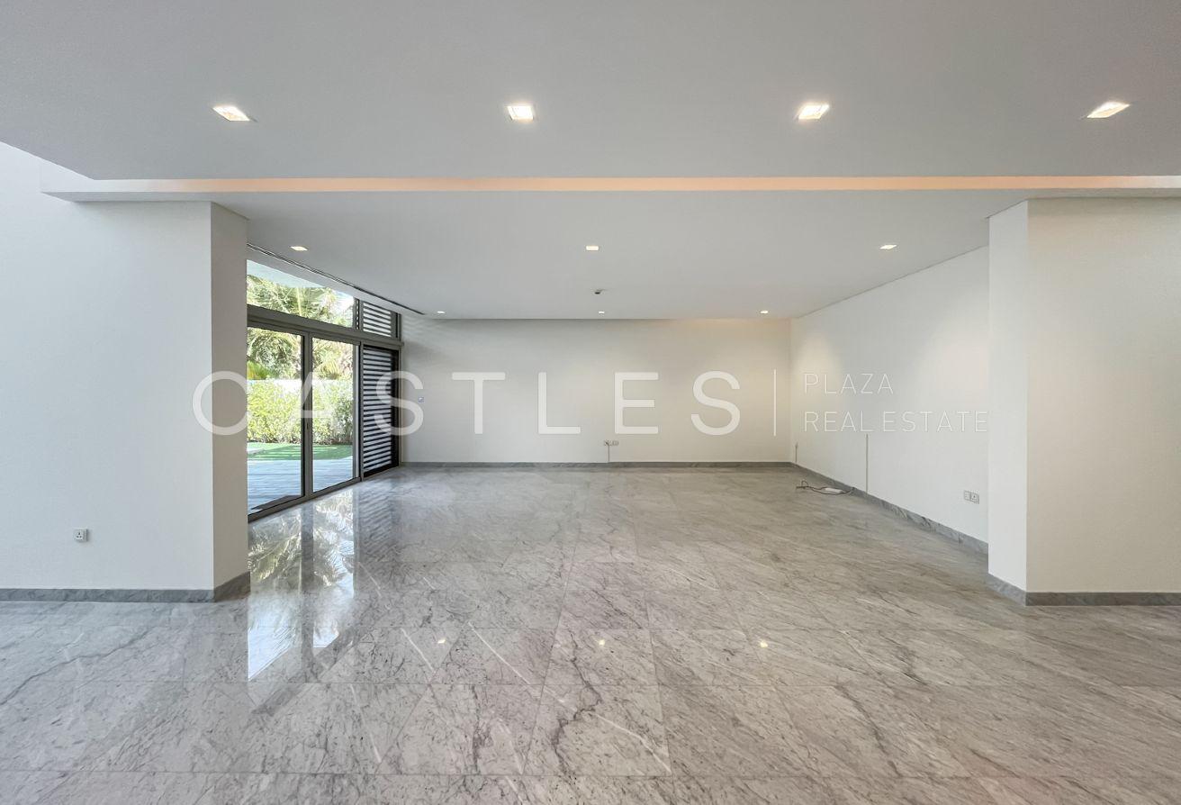Ready to Move In | Contemporary Luxury Villa photo 6