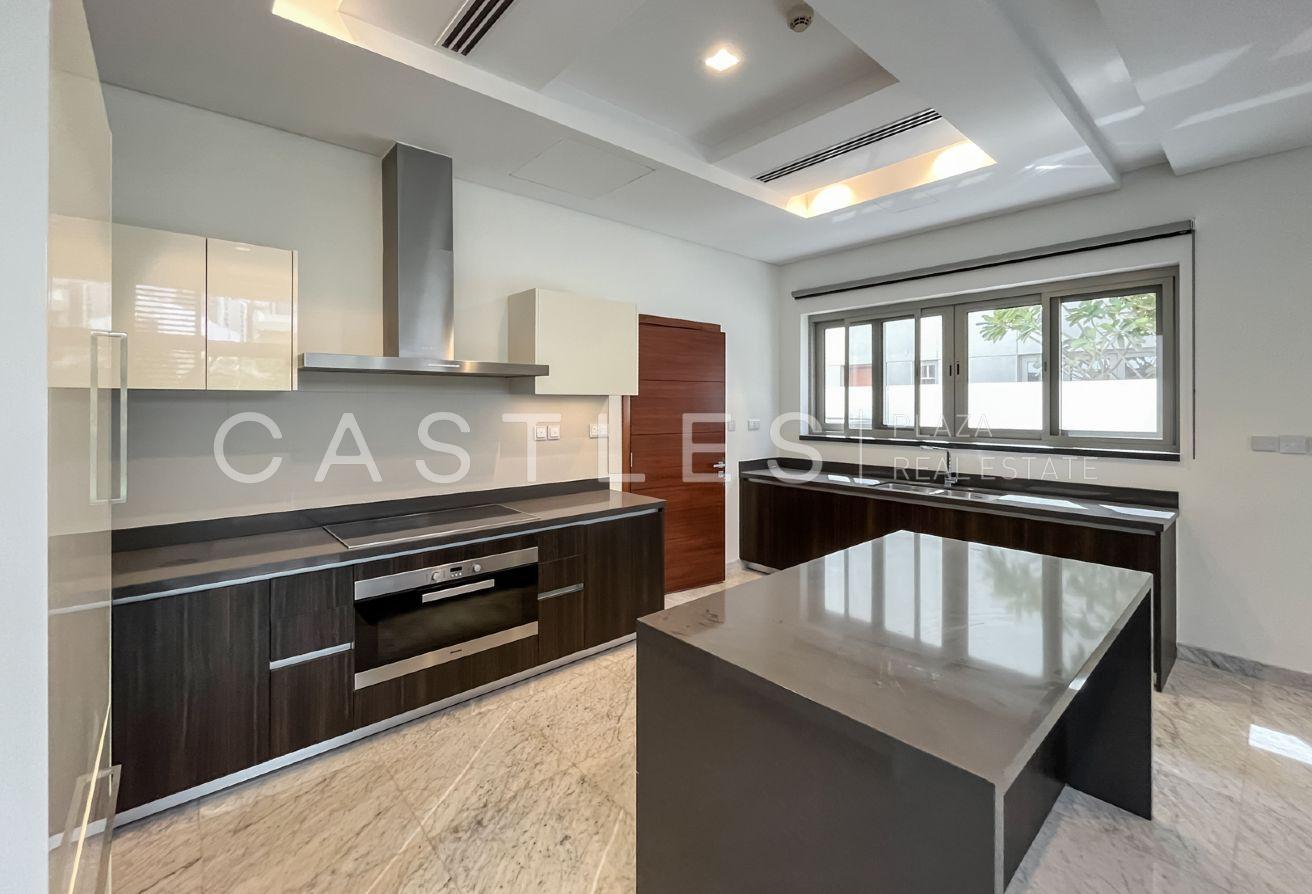 Ready to Move In | Contemporary Luxury Villa photo 14
