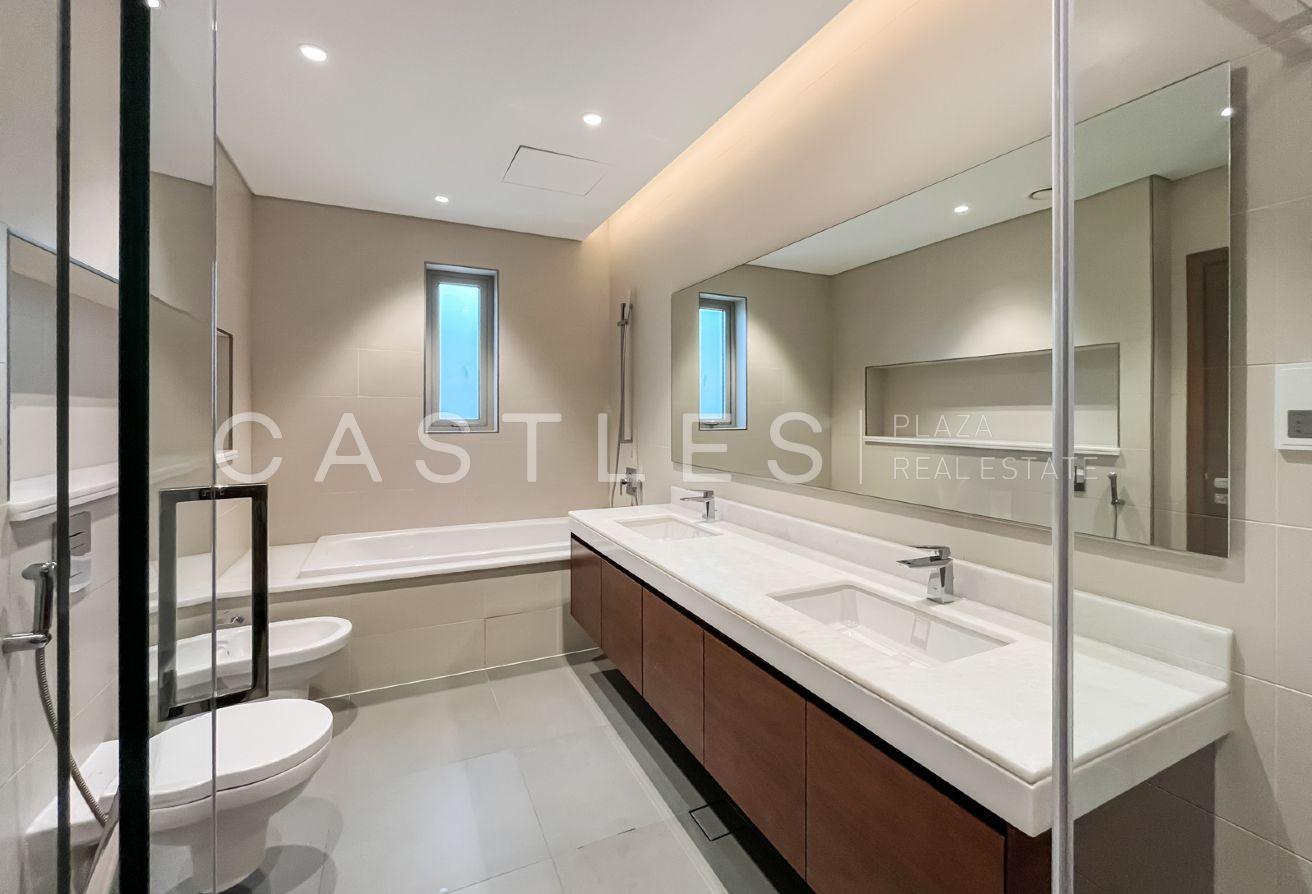 Ready to Move In | Contemporary Luxury Villa photo 24
