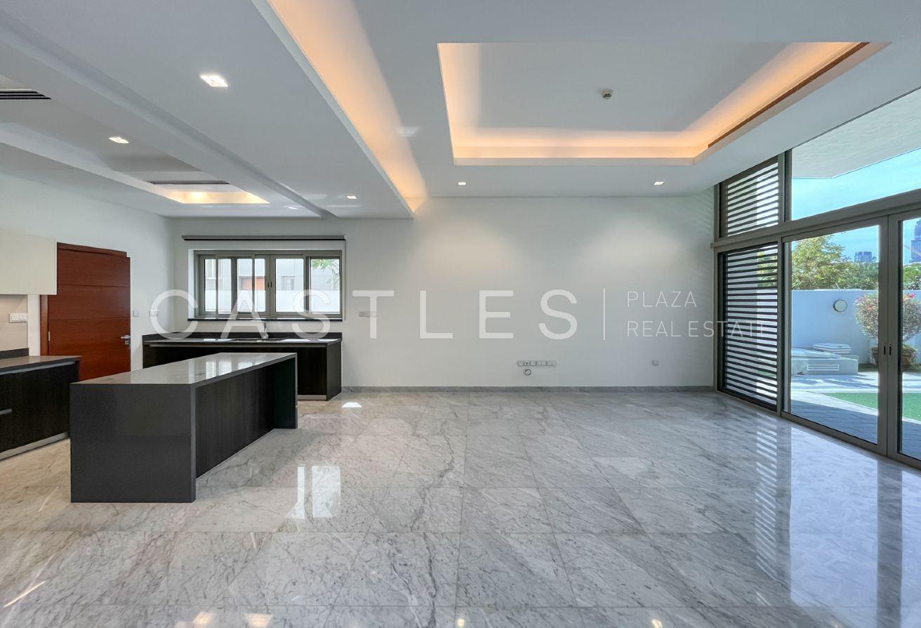 Ready to Move In | Contemporary Luxury Villa photo 11