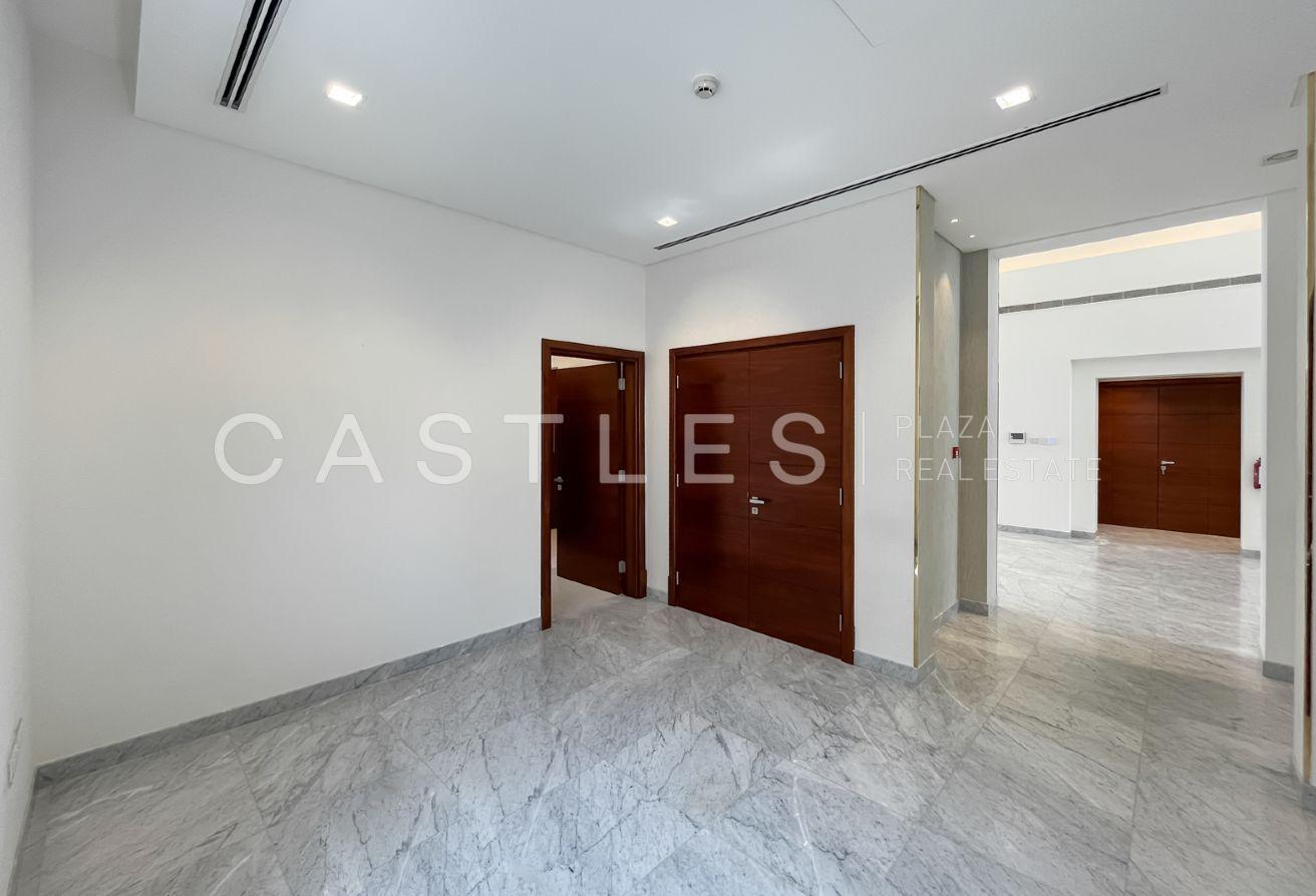 Ready to Move In | Contemporary Luxury Villa photo 28