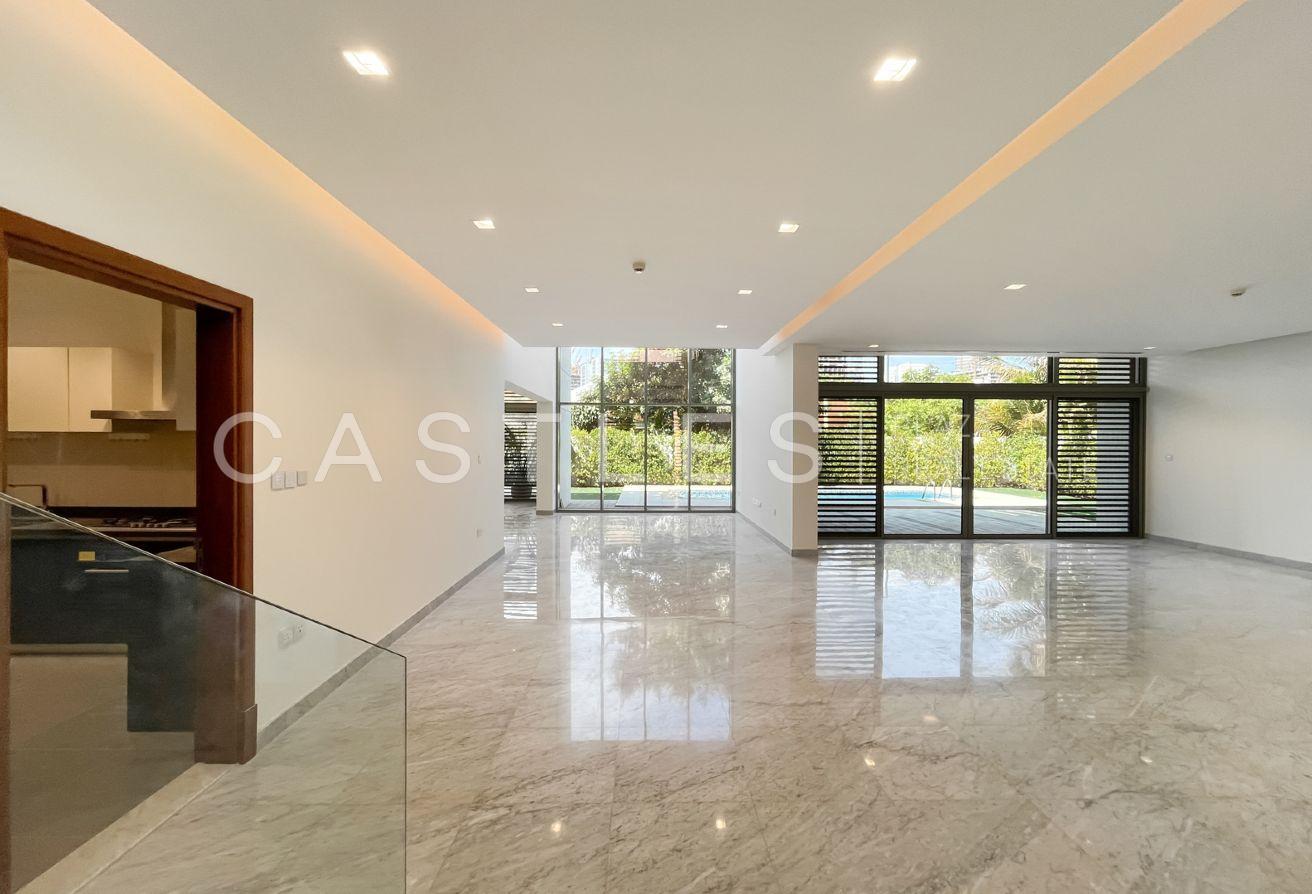 Ready to Move In | Contemporary Luxury Villa photo 4