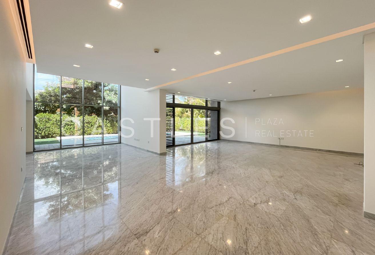 Ready to Move In | Contemporary Luxury Villa photo 5