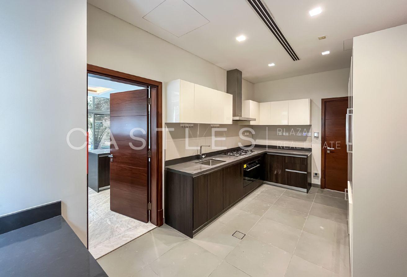 Ready to Move In | Contemporary Luxury Villa photo 16