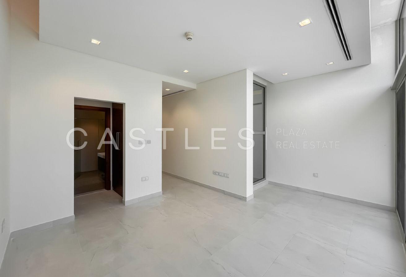 Ready to Move In | Contemporary Luxury Villa photo 30