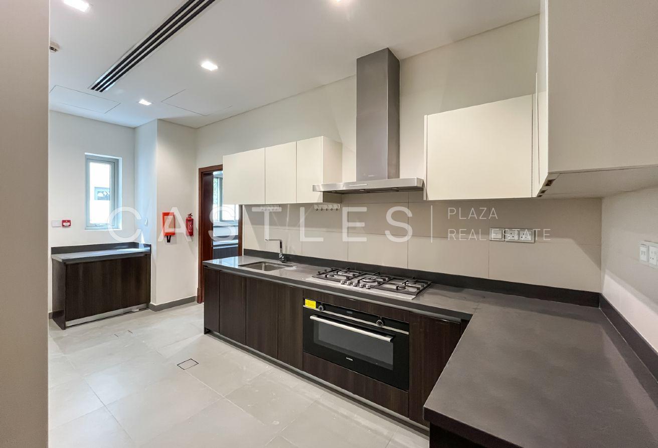 Ready to Move In | Contemporary Luxury Villa photo 17