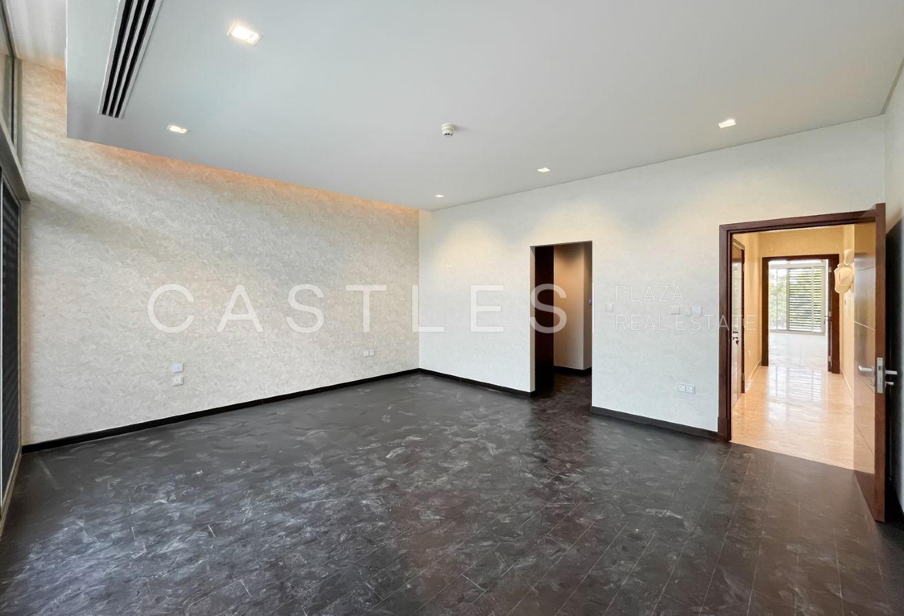 Ready to Move In | Contemporary Luxury Villa photo 22