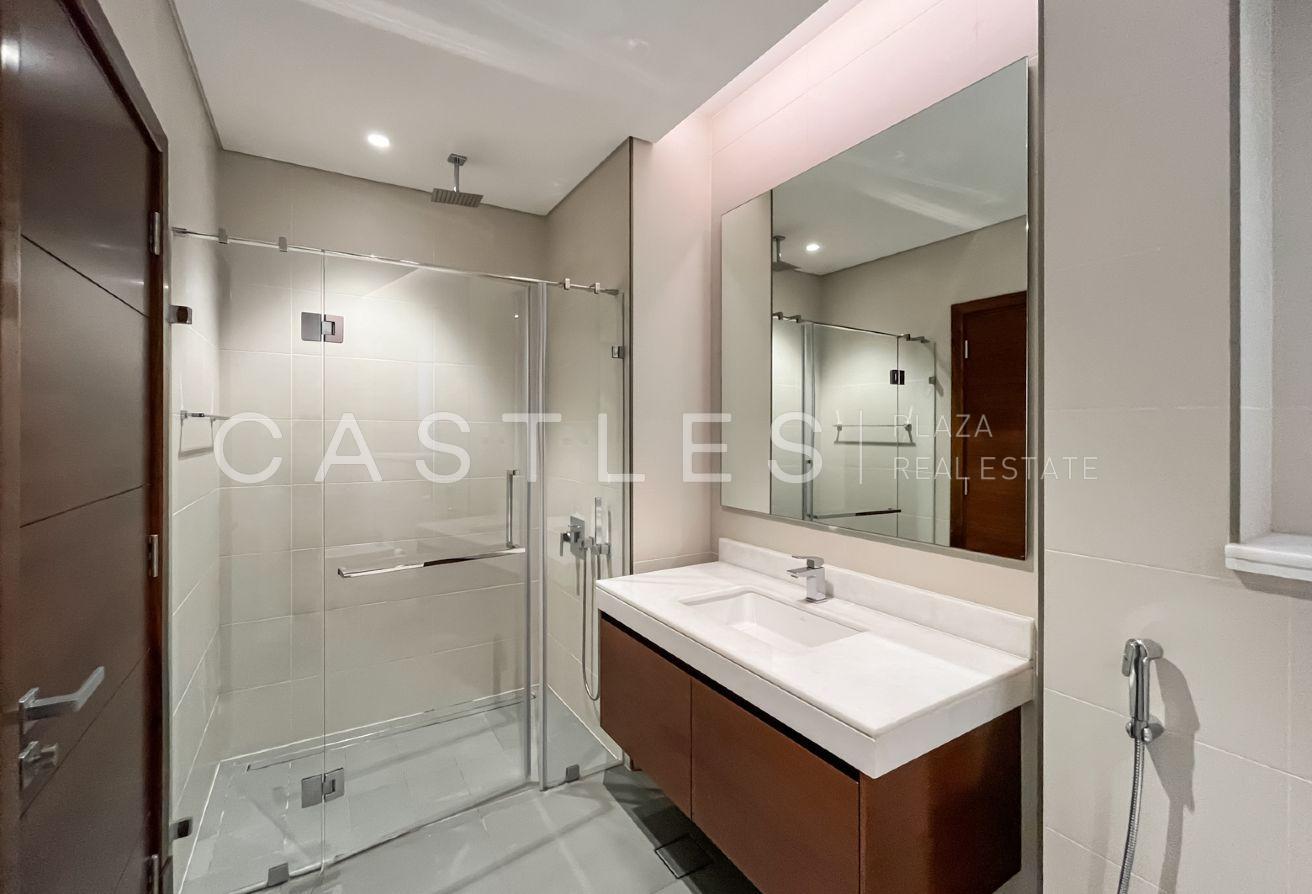 Ready to Move In | Contemporary Luxury Villa photo 27