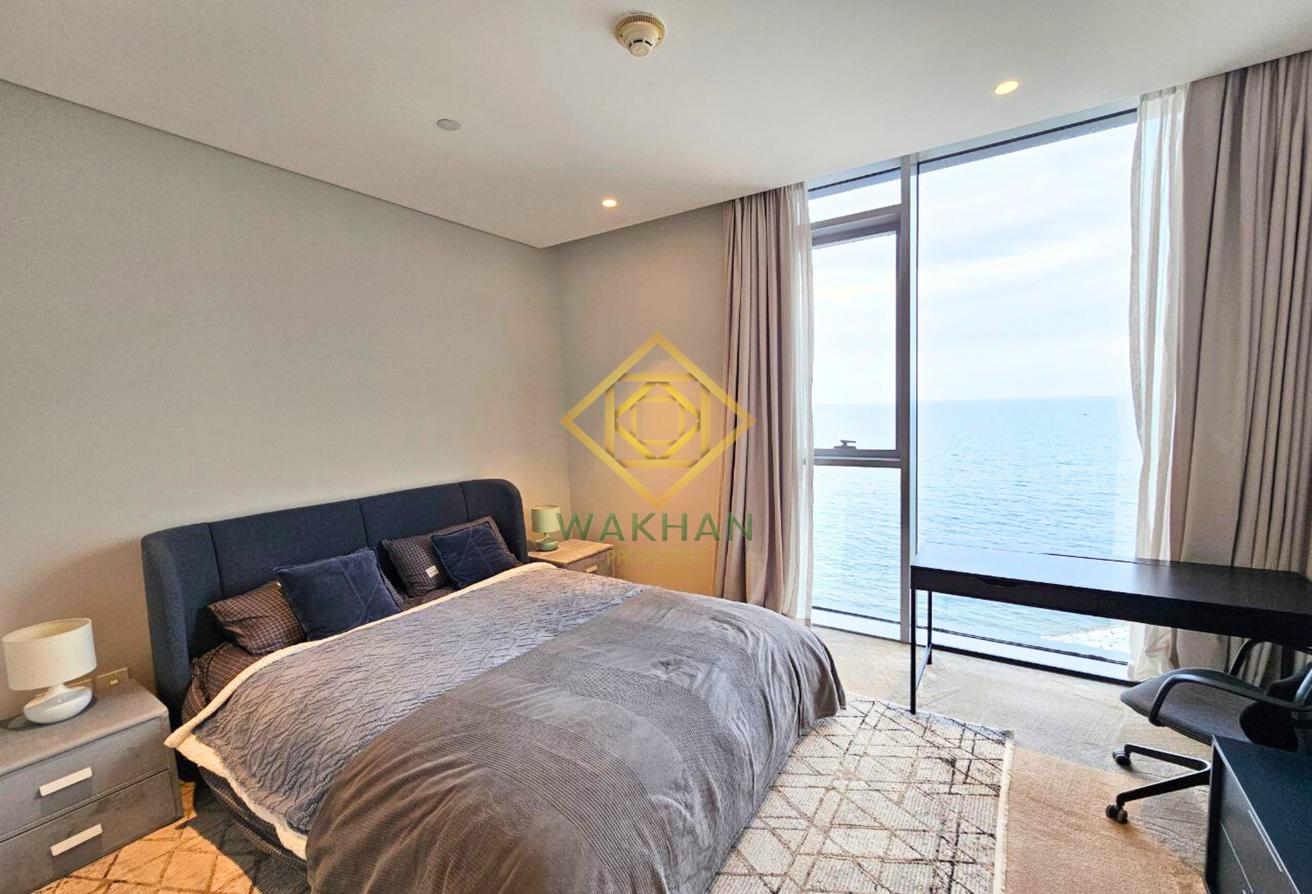 Luxury 4 + Maids |Full Sea and Sunset View |Vacant photo 16
