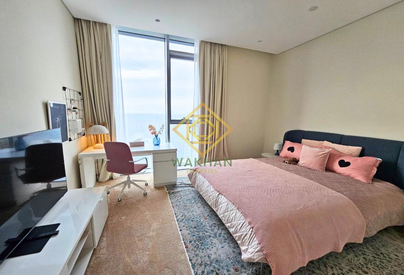 Luxury 4 + Maids |Full Sea and Sunset View |Vacant photo 13