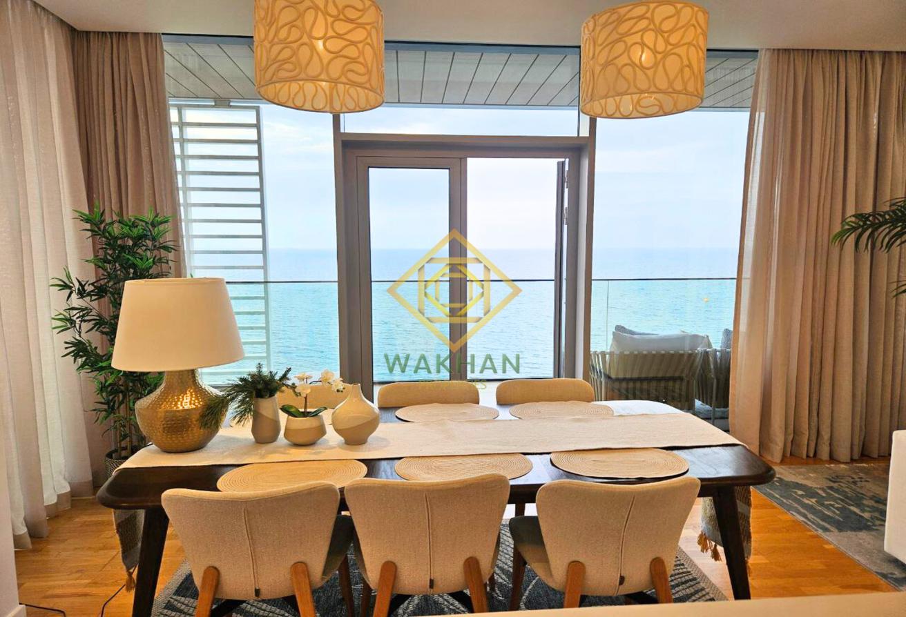 Luxury 4 + Maids |Full Sea and Sunset View |Vacant photo 7