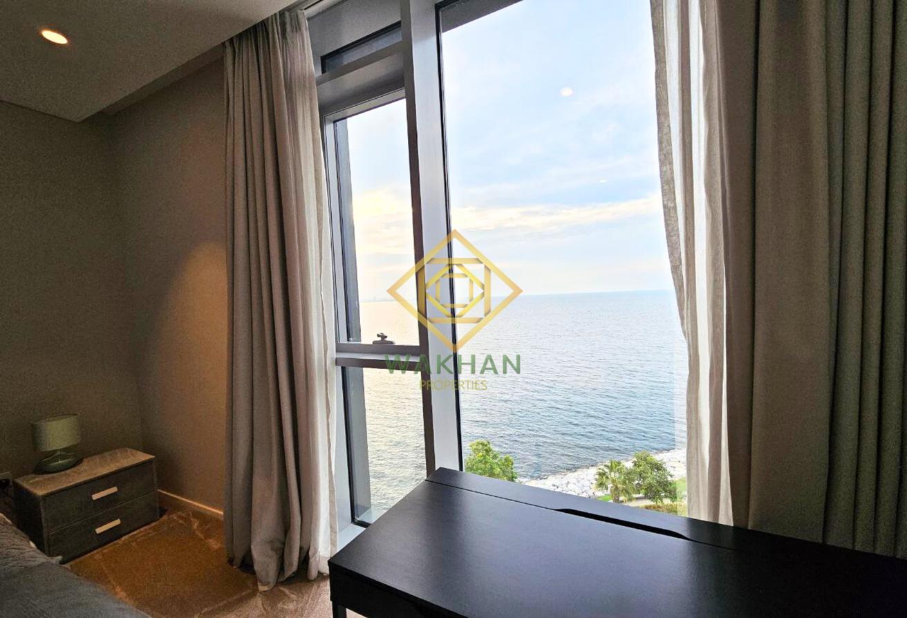 Luxury 4 + Maids |Full Sea and Sunset View |Vacant photo 18