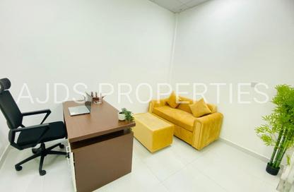 Office Space - Studio - 1 Bathroom for rent in Red Avenue - Al Garhoud - Dubai