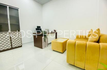Office Space - Studio - 1 Bathroom for rent in Red Avenue - Al Garhoud - Dubai