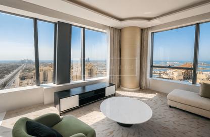 Apartment - 1 - 2 for sale in The Palm Tower - Palm Jumeirah - Dubai