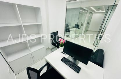 Office Space - Studio - 1 Bathroom for rent in Reem Residency - Al Karama - Dubai