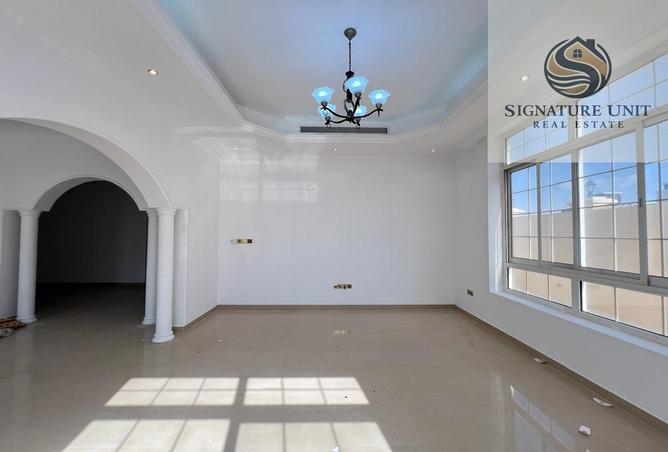 78196608 - Property Image 2