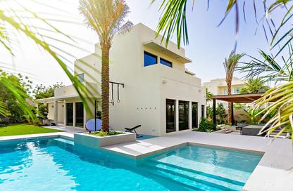 Villa - 4 Bedrooms - 6 Bathrooms for sale in Wadi Al Safa 6 - Dubai