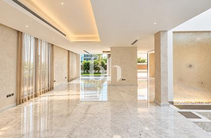 Villa - 6 - 7 for rent in District 6 - Jumeirah Park - Dubai