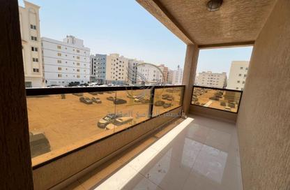 Apartment - 2 Bedrooms - 3 Bathrooms for rent in Al Qulaya'ah - Al Sharq - Sharjah