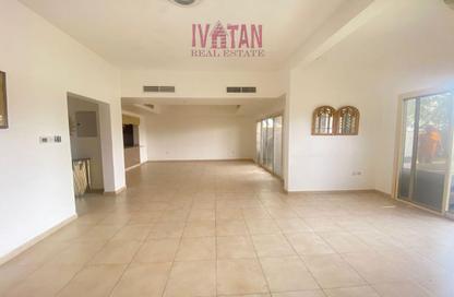 Townhouse - 3 Bedrooms - 4 Bathrooms for rent in The Townhouses at Al Hamra Village - Al Hamra Village - Ras Al Khaimah