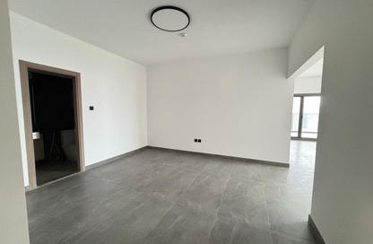 Apartment - 4 Bedrooms - 5 Bathrooms for rent in Thuraya Al Majaz Building - Al Majaz 3 - Al Majaz - Sharjah