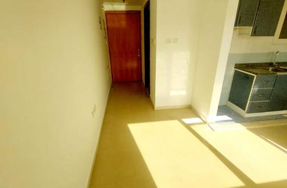 Apartment - Studio - 1 Bathroom for rent in New Al Taawun Road - Al Taawun - Sharjah