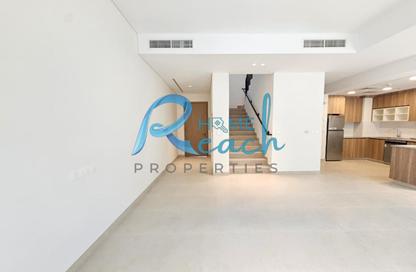 Townhouse - 3 Bedrooms - 4 Bathrooms for rent in Bloom Living - Zayed City (Khalifa City C) - Khalifa City - Abu Dhabi Townhouse - 3 Bedrooms - 4 Bathrooms for rent in Bloom Living - Zayed City (Khalifa City C) - Khalifa City - Abu Dhabi
