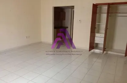 Apartment - 1 Bathroom for rent in Building R17 - France Cluster - International City - Dubai