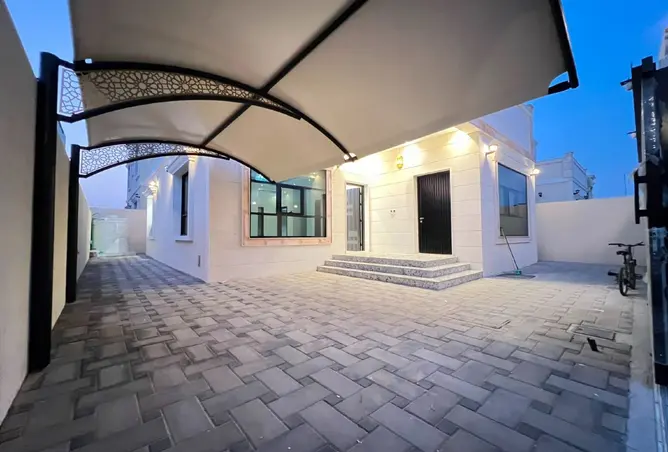 148660443 - Property Image 3