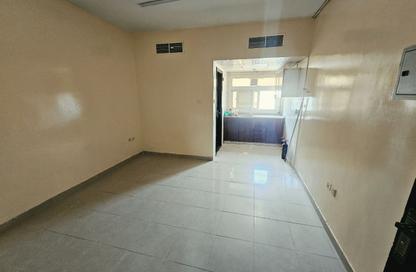 Apartment - Studio - 1 for rent in Fire Station Road - Muwaileh - Sharjah