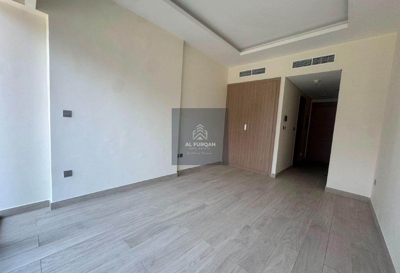 Lavish Studio | Unfurnished | Ready to Move photo 2