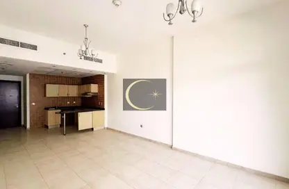 Apartment - 1 Bedroom - 2 Bathrooms for rent in Hamza Tower - Dubai Sports City - Dubai