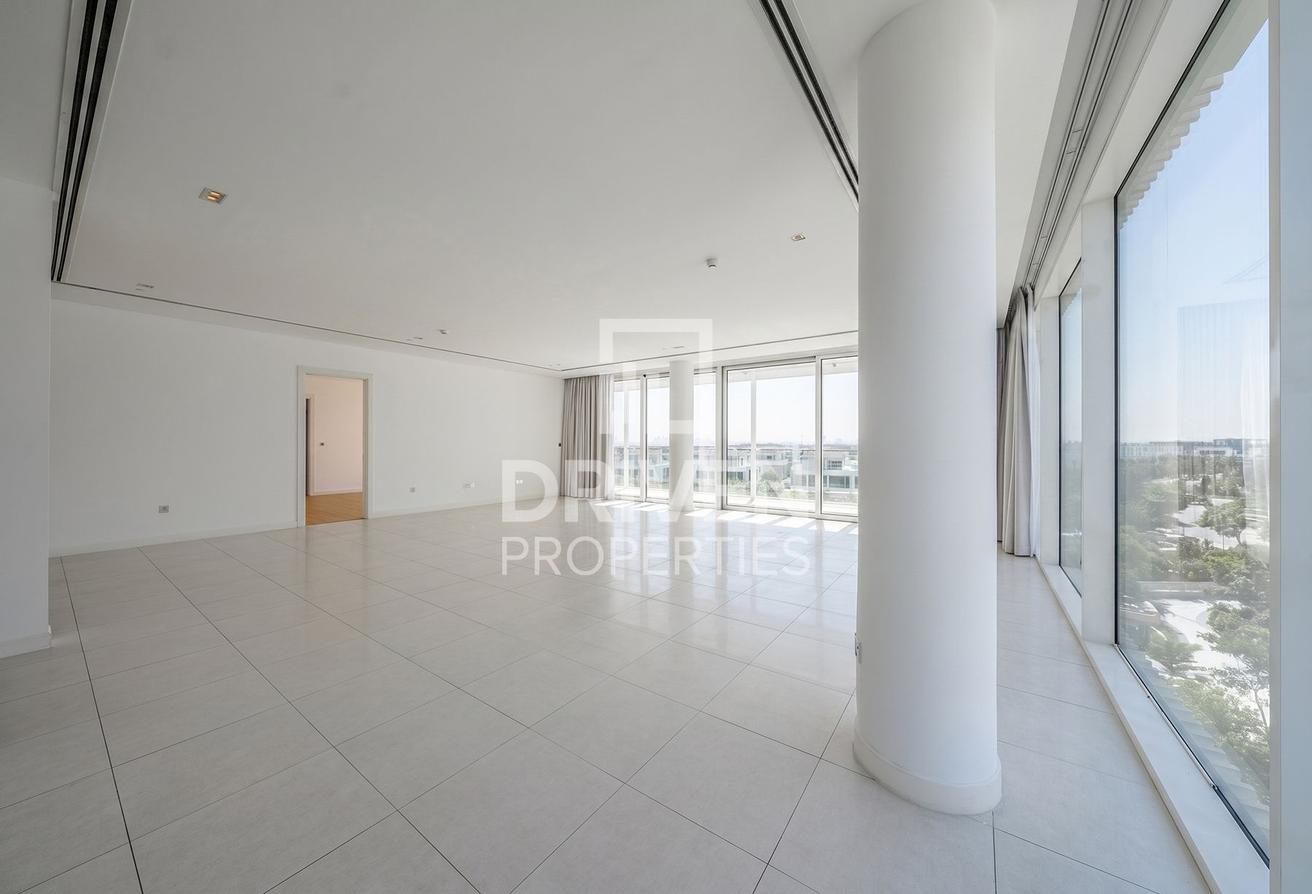 Elegant Layout | High Floor | Ready to Move in photo 2