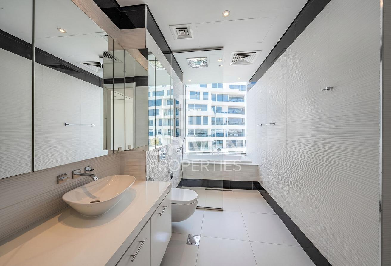 Elegant Layout | High Floor | Ready to Move in photo 16