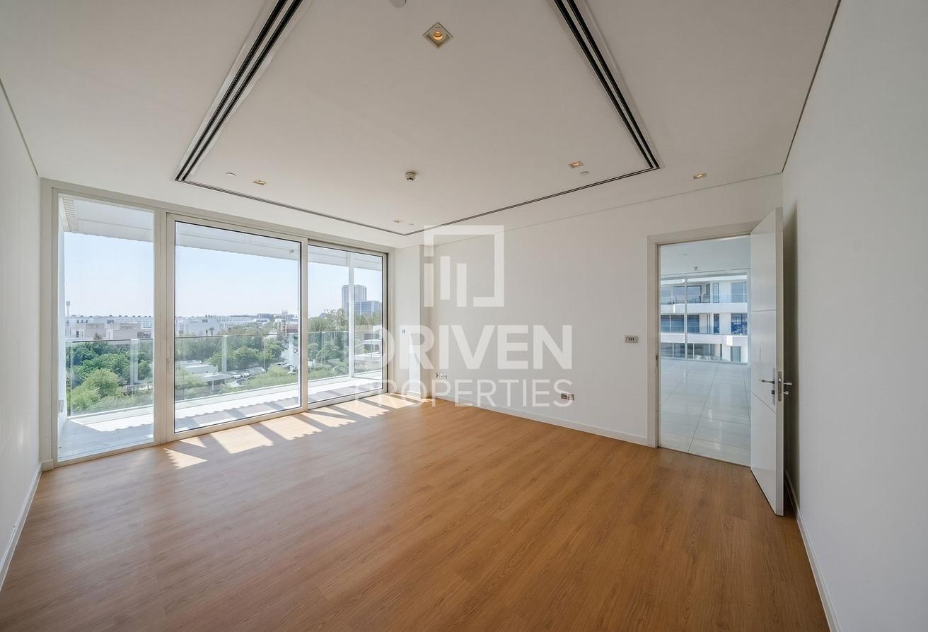 Elegant Layout | High Floor | Ready to Move in photo 10