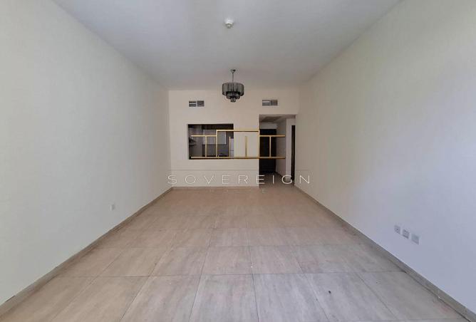 Pool View | Chiller Free | Near Metro