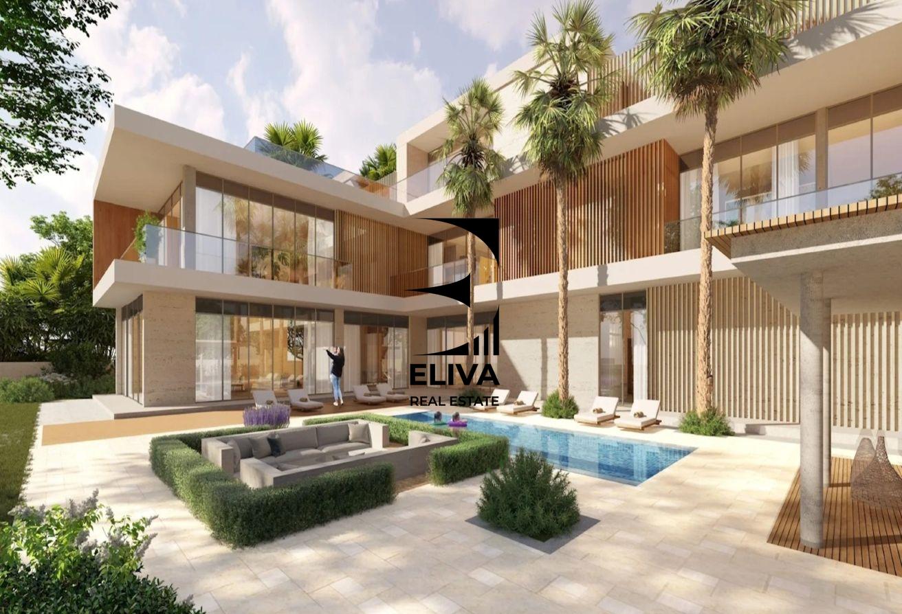 Luxurious Living | Single Row | Minimal Layout