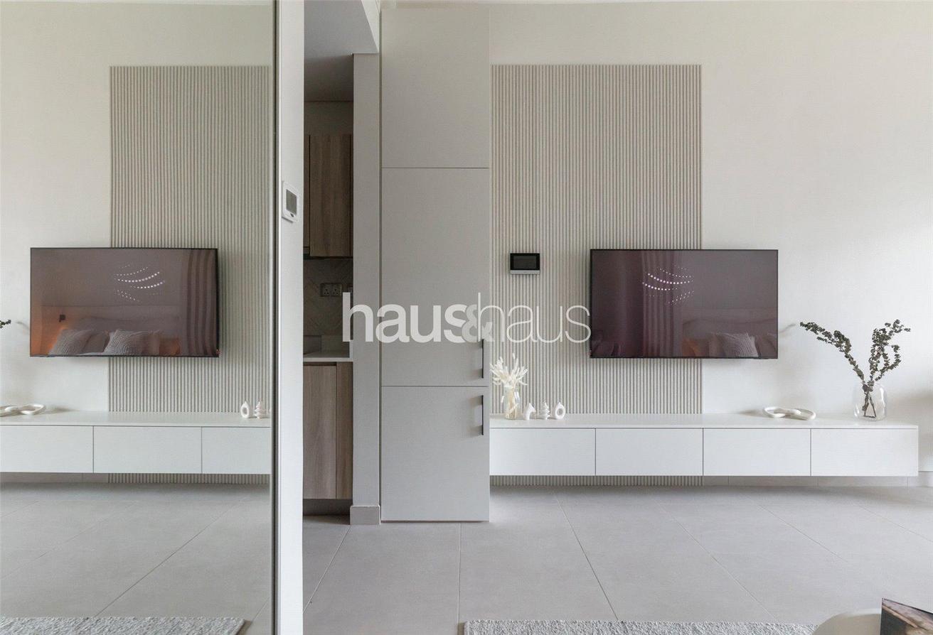 High Floor | Available | Multiple Options photo 8