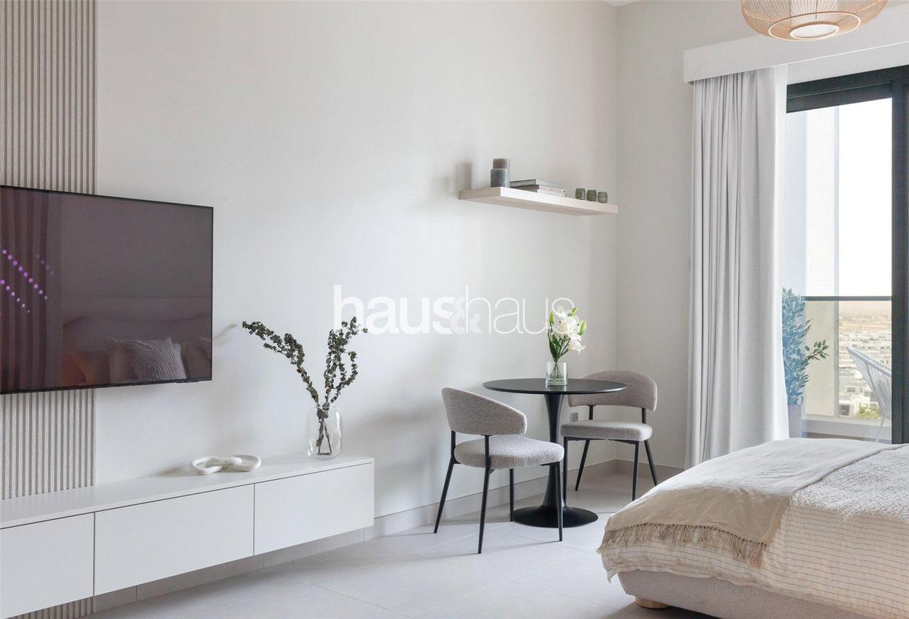High Floor | Available | Multiple Options photo 3