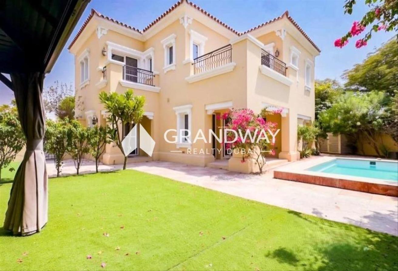 BIG LAYOUT PLOT l PRIVATE POOL l BEST DEAL photo 3