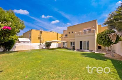 Villa - 5 Bedrooms - 6 Bathrooms for rent in Meadows 2 - Meadows - Dubai