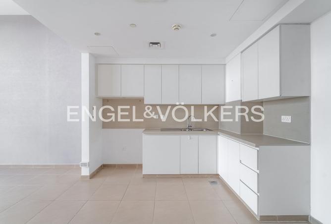 BRAND NEW l PARK VIEW | VACANT | NO COMMISSION