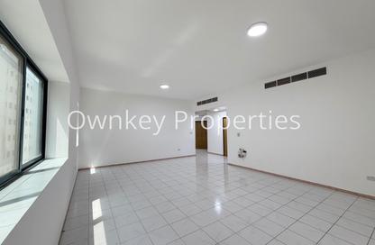 Apartment - 3 Bedrooms - 3 Bathrooms for rent in Wahat Al Nakheel - Al Mankhool - Bur Dubai - Dubai