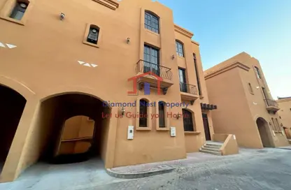 فيلا - 4 غرف نوم - 6 حمامات للايجار في المنتزه - أبوظبي